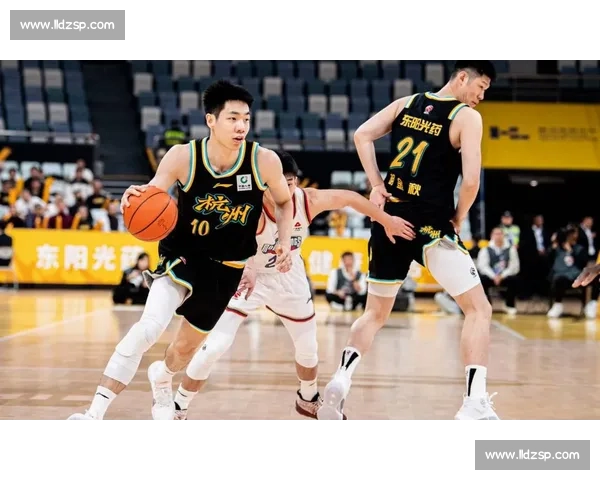 广东男篮激战北京男篮直播焦点对决季后赛席位与核心球员状态全解析